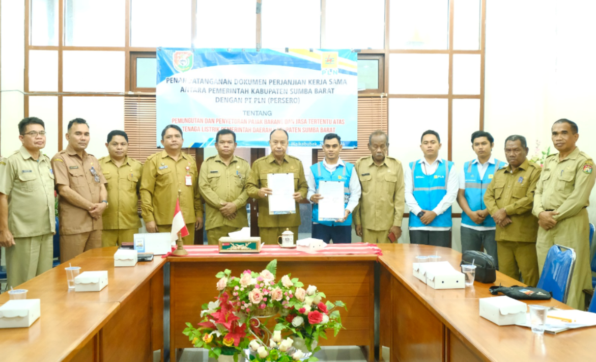 Optimalisasi Pengelolaan PBJT-Tenaga Listrik, Pemda Sumba Barat Melakukan PKS dengan PLN Area Sumba